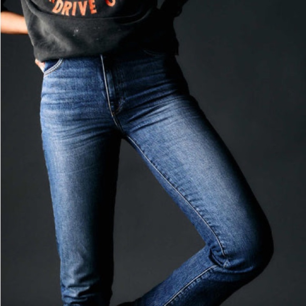 EUC Imogene + Willie Jeans (sophie high-rise straight leg size 25, inseam 27 in)